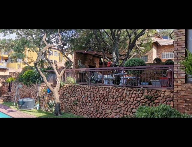 4 BEDROOM APARTMENT FOR SALE IN NINAPARK